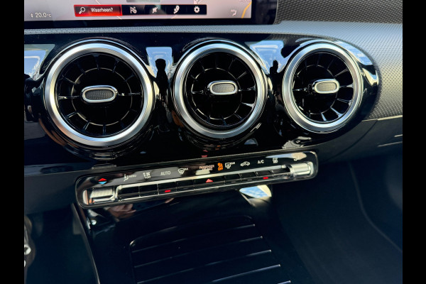 Mercedes-Benz A-Klasse 250 e Advantage 218 Pk | Widescreen | Navigatie | Cruise | Camera | Clima | Lichtmetaal.