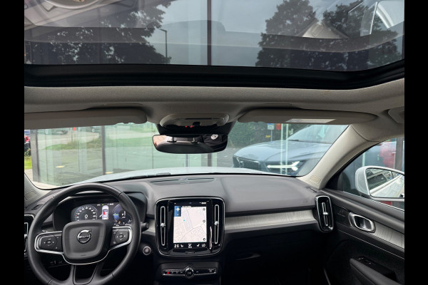 Volvo XC40 1.5 T4 Recharge Inscription - Automaat - Navi - Pano/Schuifdak - Parkeerhulp -