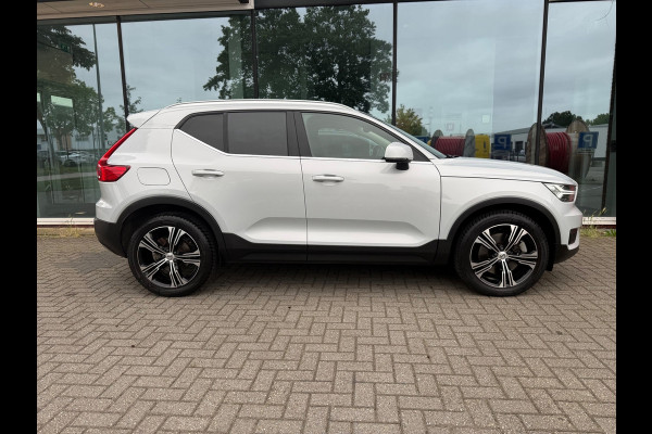 Volvo XC40 1.5 T4 Recharge Inscription - Automaat - Navi - Pano/Schuifdak - Parkeerhulp -