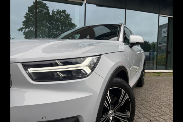 Volvo XC40 1.5 T4 Recharge Inscription - Automaat - Navi - Pano/Schuifdak - Parkeerhulp -