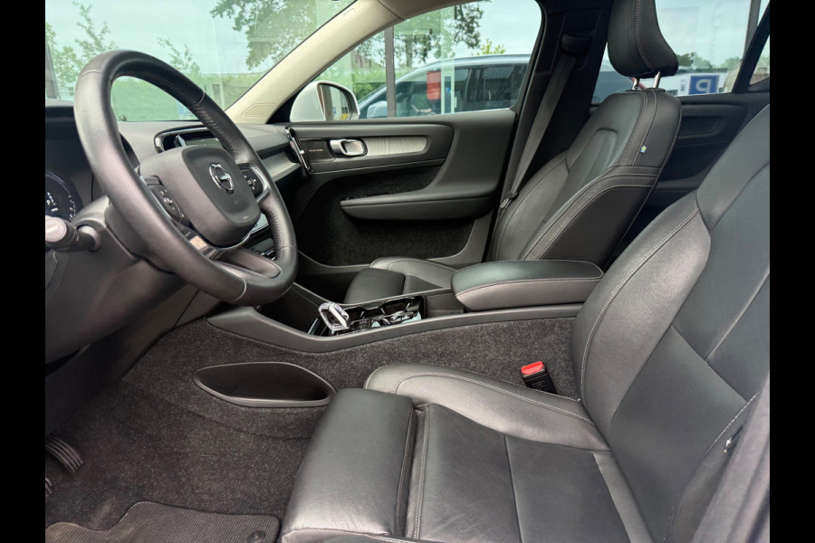 Volvo XC40 1.5 T4 Recharge Inscription - Automaat - Navi - Pano/Schuifdak - Parkeerhulp -