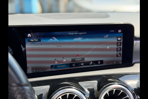Mercedes-Benz CLA-Klasse 250e Premium Plus 2020 AUT PANO NAP