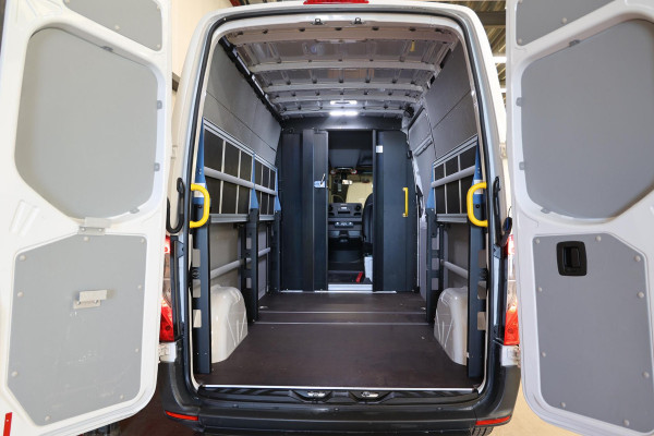Mercedes-Benz eSprinter L2H2 41 kWh AIRCO