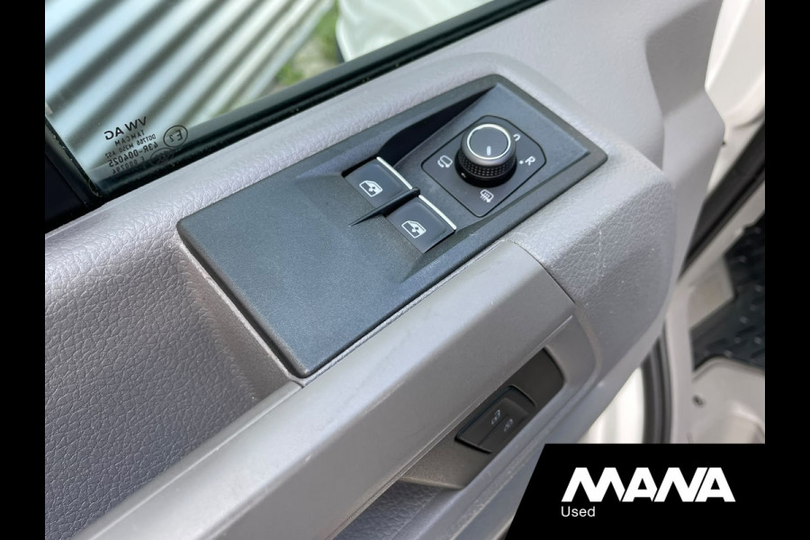 Volkswagen Crafter 35 2.0 TDI L4H3 Automaat Camera Cruise Carplay Cruise Voorruitverwarming