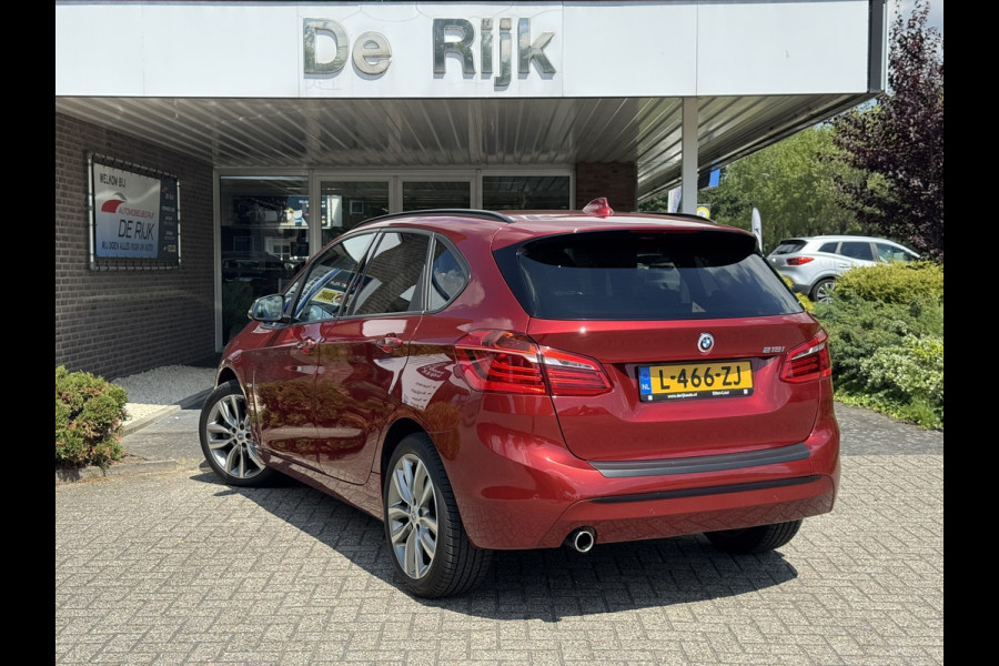 BMW 2 Serie Active Tourer 218i High Executive | Navi, Cruise, Clima, Stoelverw., Bluetooth, 18" LMV | Dealeronderhouden |