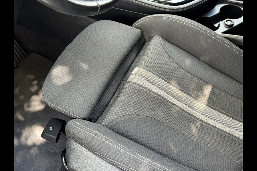 BMW 2 Serie Active Tourer 218i High Executive | Navi, Cruise, Clima, Stoelverw., Bluetooth, 18" LMV | Dealeronderhouden |
