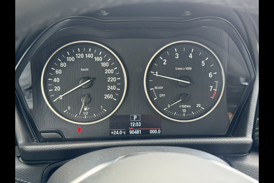 BMW 2 Serie Active Tourer 218i High Executive | Navi, Cruise, Clima, Stoelverw., Bluetooth, 18" LMV | Dealeronderhouden |