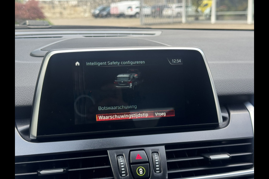 BMW 2 Serie Active Tourer 218i High Executive | Navi, Cruise, Clima, Stoelverw., Bluetooth, 18" LMV | Dealeronderhouden |