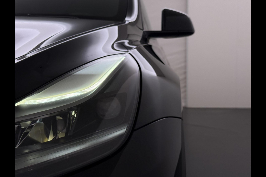 Tesla Model Y Performance AWD 75 kWh SOH 94% RIJKLAAR GELEVERD | TESLA FABRIEKSGARANTIT TOT 3-2027 OF 80.000 | TESLA GARANTIE ACCU + AANDRIJFLIJN T/M 03-2031/ 192.000KM|