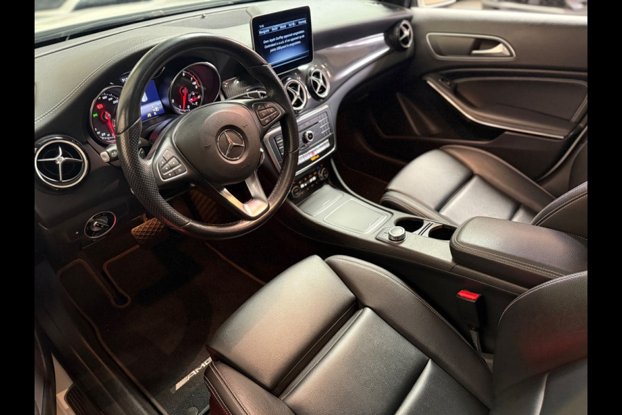 Mercedes-Benz GLA 200 AMG Edition White| Pano | Camera | 19 inch | Led |