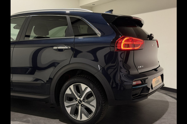 Kia e-Niro DynamicPlusLine 64 kWh | Stoelen & Stuurwiel verwarmd | Soh (batterijcheck) Waarde 94,3 %