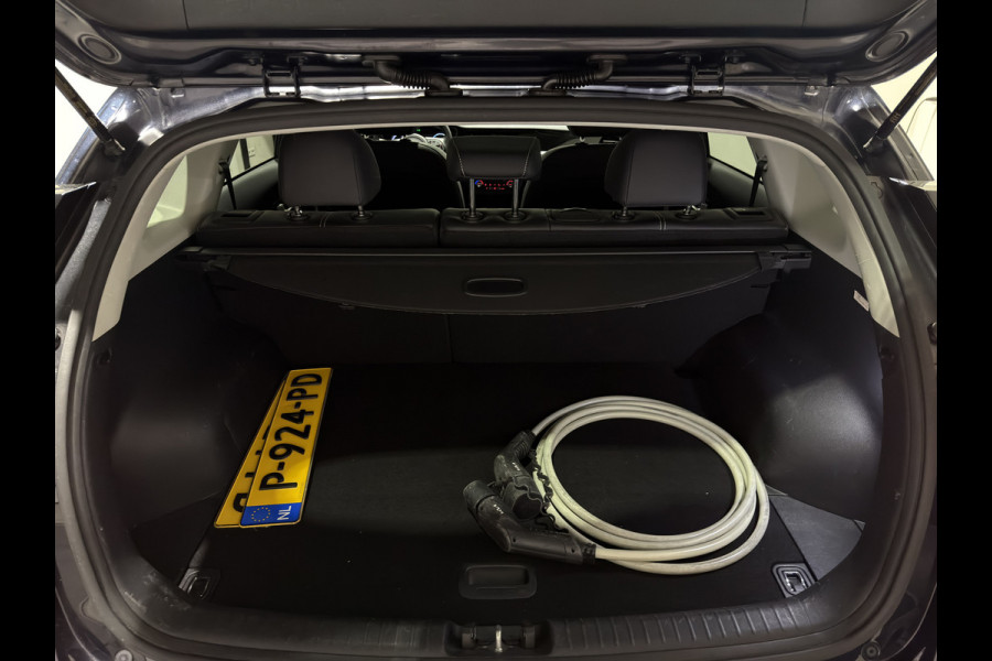 Kia e-Niro DynamicPlusLine 64 kWh | Stoelen & Stuurwiel verwarmd | Soh (batterijcheck) Waarde 94,3 %