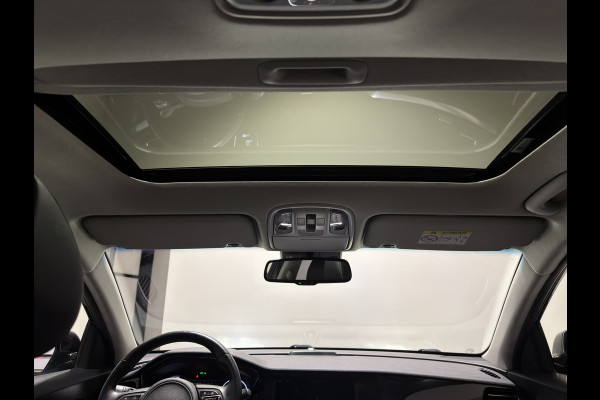 Kia e-Niro DynamicPlusLine 64 kWh | Stoelen & Stuurwiel verwarmd | Soh (batterijcheck) Waarde 94,3 %
