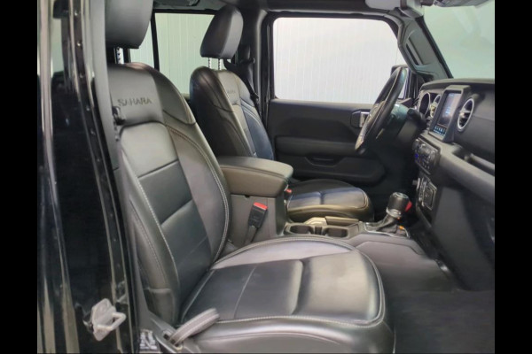 Jeep Wrangler Unlimited 4xe Hybride 380 Sahara / Trekhaak / Leder / Stuur-Stoelverwarming / Pdc.+Camera / Comf.& Convenience Pack / Apk 04-2028