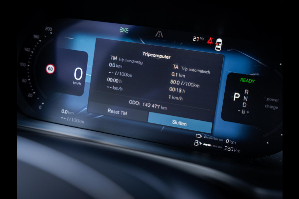 Volvo V60 2.0 T6 Plug-in hybrid AWD - R-Design l Pano l Trekh. l H&K