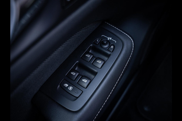 Volvo V60 2.0 T6 Plug-in hybrid AWD - R-Design l Pano l Trekh. l H&K