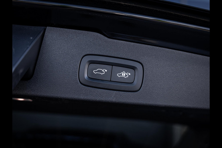 Volvo V60 2.0 T6 Plug-in hybrid AWD - R-Design l Pano l Trekh. l H&K