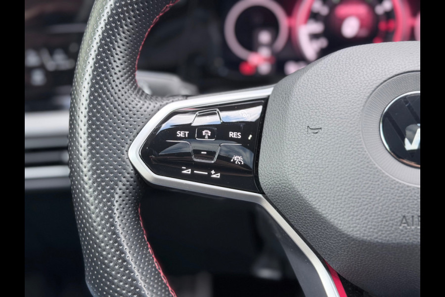 Volkswagen Golf 2.0 TSI GTI Clubsport Pano/Camera/Acc