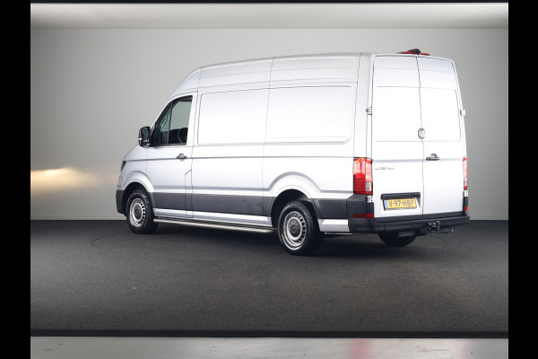 Volkswagen Crafter 35 2.0 TDI L3H3 Highline EURO VI 140 pk Automaat | Verlengde garantie | Navigatie | Trekhaak | Parkeersensoren | Achteruitrijcamera |