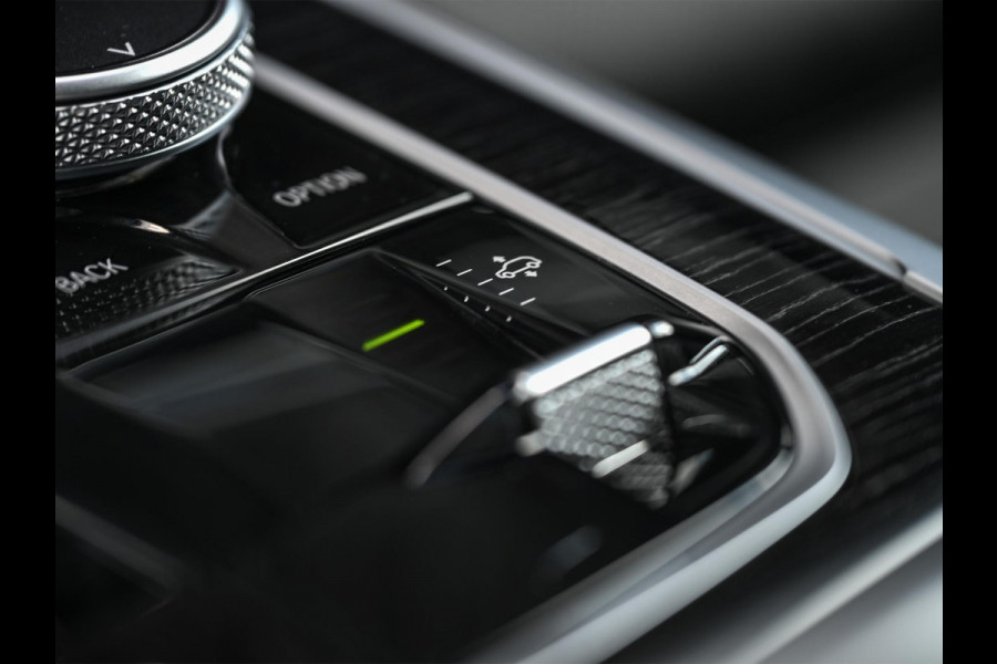 BMW X5 xDrive50e | M-Sport Pro | Panoramadak | Active Cruise | 360 Camera | Iconic Glow | Harman/Kardon | Memory Seats | Head-Up | Luchtvering | Ambiance Interieur | Trekhaak |