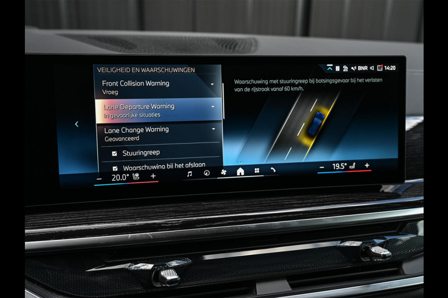 BMW X5 xDrive50e | M-Sport Pro | Panoramadak | Active Cruise | 360 Camera | Iconic Glow | Harman/Kardon | Memory Seats | Head-Up | Luchtvering | Ambiance Interieur | Trekhaak |