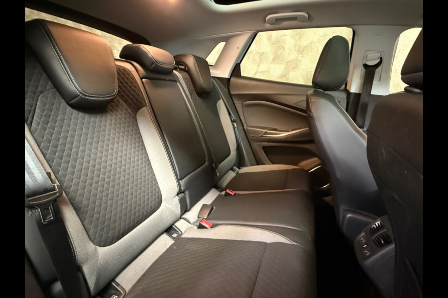 Opel Grandland X 1.2 Turbo Innovation | Camera | Led | Stoelverwarming | Carplay | Audio installatie premium