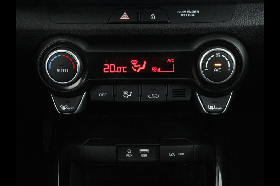 Kia Stonic 1.0 T-GDi ExecutiveLine Lederen bekleding | DAB radio | Carplay | Achteruitrij camera | Adaptive cruise control | Navigatie | Side assist | Keyless | Stoel & stuurwiel verwarming