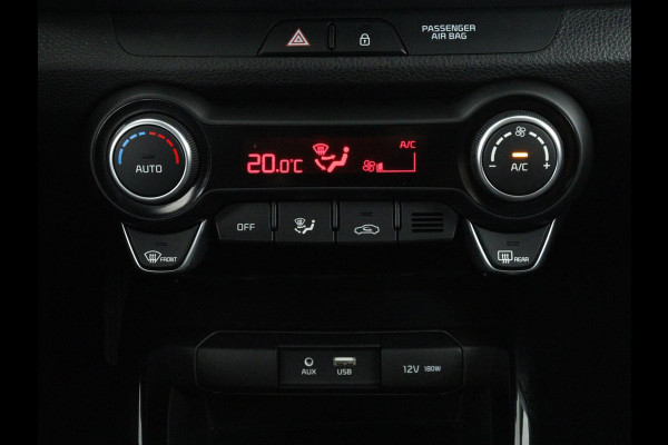 Kia Stonic 1.0 T-GDi ExecutiveLine Lederen bekleding | DAB radio | Carplay | Achteruitrij camera | Adaptive cruise control | Navigatie | Side assist | Keyless | Stoel & stuurwiel verwarming