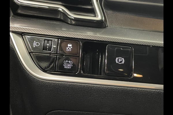 Kia Sportage 1.6 T-GDi Hybrid DynamicLine Navigatie Apple Carplay Android Auto Camera Parkeersensoren Adaptive Cruise Control Full Led Virtual Cockpit Climate Control Lichtmetalen velgen