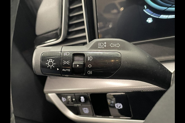 Kia Sportage 1.6 T-GDi Hybrid DynamicLine Navigatie Apple Carplay Android Auto Camera Parkeersensoren Adaptive Cruise Control Full Led Virtual Cockpit Climate Control Lichtmetalen velgen