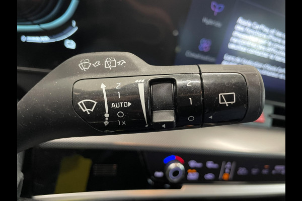 Kia Sportage 1.6 T-GDi Hybrid DynamicLine Navigatie Apple Carplay Android Auto Camera Parkeersensoren Adaptive Cruise Control Full Led Virtual Cockpit Climate Control Lichtmetalen velgen