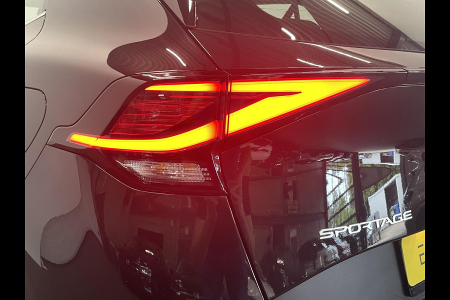 Kia Sportage 1.6 T-GDi Hybrid DynamicLine Navigatie Apple Carplay Android Auto Camera Parkeersensoren Adaptive Cruise Control Full Led Virtual Cockpit Climate Control Lichtmetalen velgen