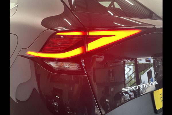 Kia Sportage 1.6 T-GDi Hybrid DynamicLine Navigatie Apple Carplay Android Auto Camera Parkeersensoren Adaptive Cruise Control Full Led Virtual Cockpit Climate Control Lichtmetalen velgen