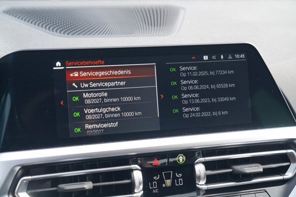 BMW 3-serie 330e | Head Up Display | 360 Camera | Stoelverwarming | Apple Carplay