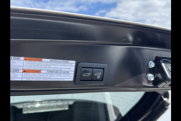 Toyota Yaris Cross 1.5 Hybrid Executive | Navi | 360 Camera | Carplay | Dodehoek | Winter Pack