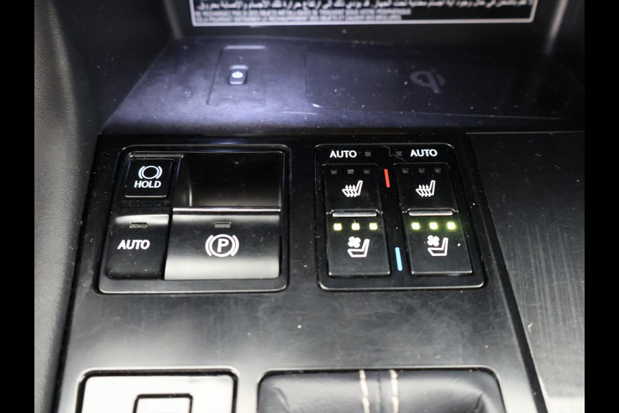 Lexus RX 450h 4WD Luxury Line | Navigatie | Stoelventilatie & Verwarming | Leder | Kofferbak automatisch |