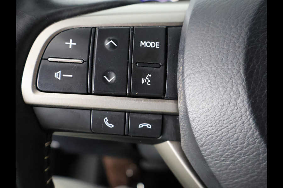 Lexus RX 450h 4WD Luxury Line | Navigatie | Stoelventilatie & Verwarming | Leder | Kofferbak automatisch |