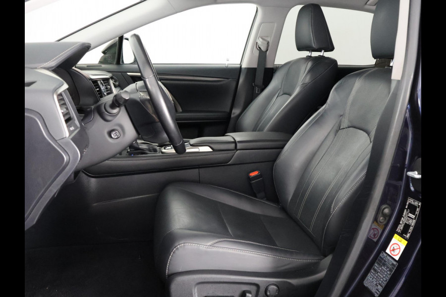 Lexus RX 450h 4WD Luxury Line | Navigatie | Stoelventilatie & Verwarming | Leder | Kofferbak automatisch |