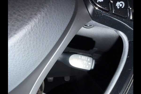 Toyota C-HR 1.2 Active | Cruise | Stoelverwarming | Navi | Clima | LED