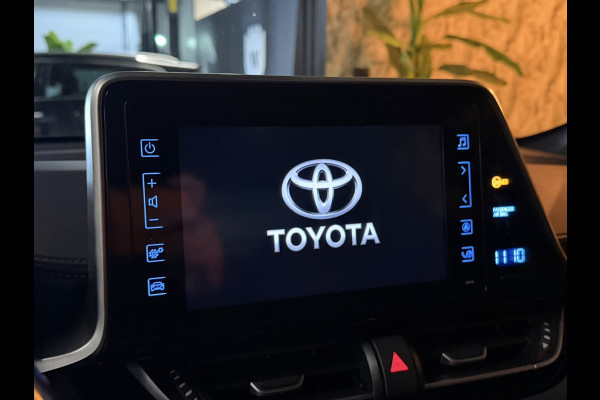 Toyota C-HR 1.2 Active | Cruise | Stoelverwarming | Navi | Clima | LED