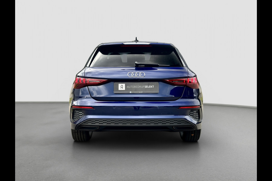 Audi A3 Sportback 40 TFSI e| RS stoelen | Carplay | Camera | ACC | S-line | Elektr. achterklep | Side Assist