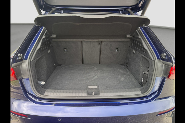 Audi A3 Sportback 40 TFSI e| RS stoelen | Carplay | Camera | ACC | S-line | Elektr. achterklep | Side Assist
