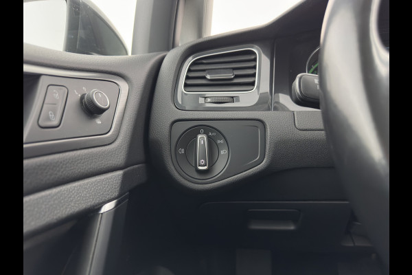 Volkswagen e-Golf E-DITION (INCL-BTW) *ADAPTIVE-CRUISE | FULL-LED | NAVI-FULLMAP | ECC | CCS-FASTLOADER | PDC | 16''ALU*