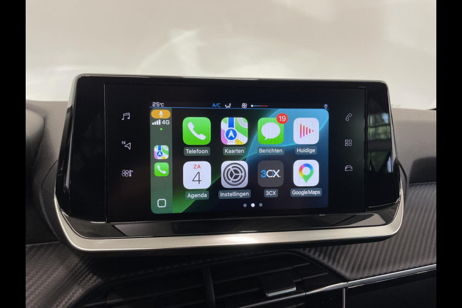 Peugeot 208 1.2 PureTech Style Navigatie Apple Carplay Android Auto Parkeersensoren achter Head-up display Cruise Control Full Led Climate Control Lichtmetalen velgen