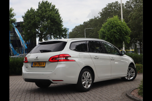 Peugeot 308 SW 1.2 PureTech Blue Lease Executive Navi / Climate / Pano / Pdc / Elekramen / Distributie recent vervangen / Onderhoud reeds uitgevoerd /