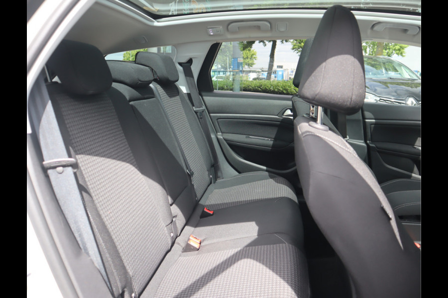 Peugeot 308 SW 1.2 PureTech Blue Lease Executive Navi / Climate / Pano / Pdc / Elekramen / Distributie recent vervangen / Onderhoud reeds uitgevoerd /