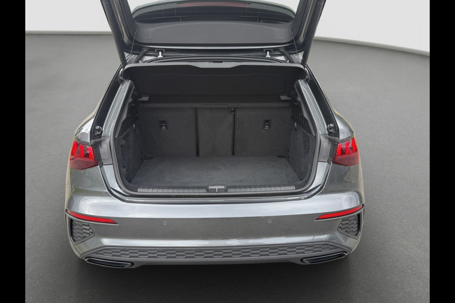 Audi A3 Sportback 45 TFSI e | Pano | Matrix | Memory | RS stoelen | Camera | Keyless | Bang Olufsen | Sfeerverlichting | 1e eig.
