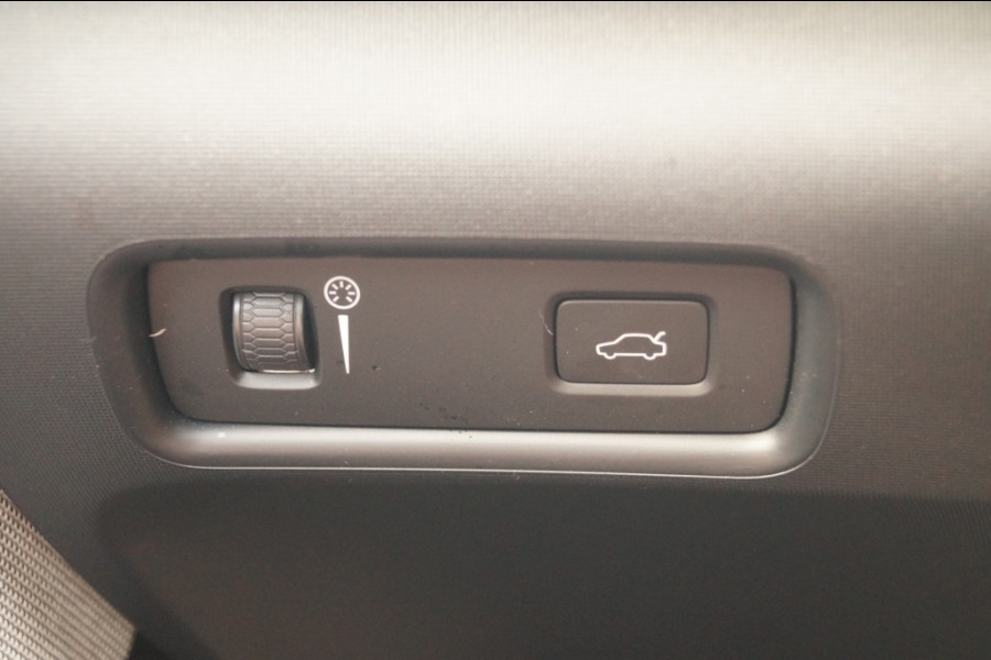 Polestar 2 Long Range Dual Motor 78kWh Launch Edition -SOH92%-PANO-TREKHAAK