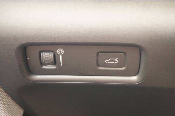 Polestar 2 Long Range Dual Motor 78kWh Launch Edition -SOH92%-PANO-TREKHAAK