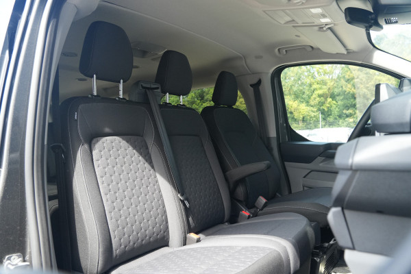 Ford Transit Custom 340 2.5 PHEV L2H1 Limited 232pk 9 Zits - Keyless - ACC - Blindspot - Camera - Carplay - Navi - Prijs excl. BTW - Rijklaar